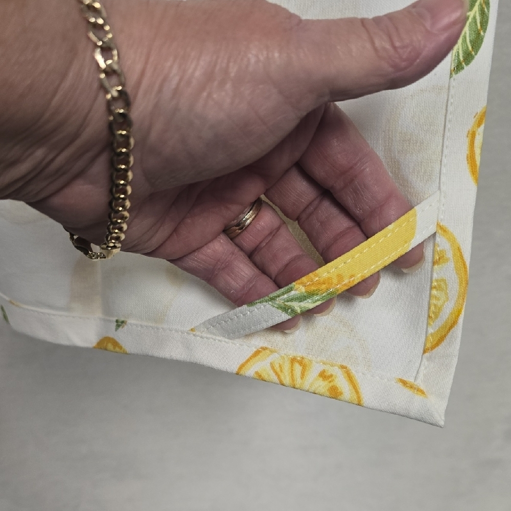 Lemon Print Kitchen Towel Set Of 4, NWOT - Picture 4 of 9